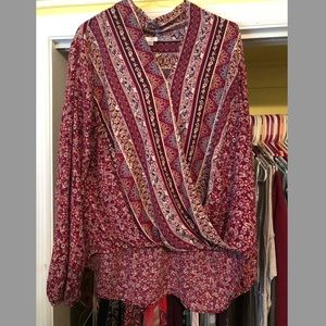 Gorgeous long-sleeve Blouse